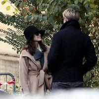 Eva Mendes and Ryan Gosling take a romantic stroll through Pere Lachaise Cemetery | Picture 132027